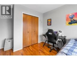 1725/1727 Ashdale Pl, Saanich, BC V8N1P1 Photo 44
