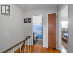 1725/1727 Ashdale Pl, Saanich, BC V8N1P1 Photo 47