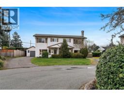 1725/1727 Ashdale Pl, Saanich, BC V8N1P1 Photo 53