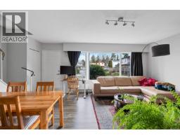 Bedroom - 1725/1727 Ashdale Pl, Saanich, BC V8N1P1 Photo 9