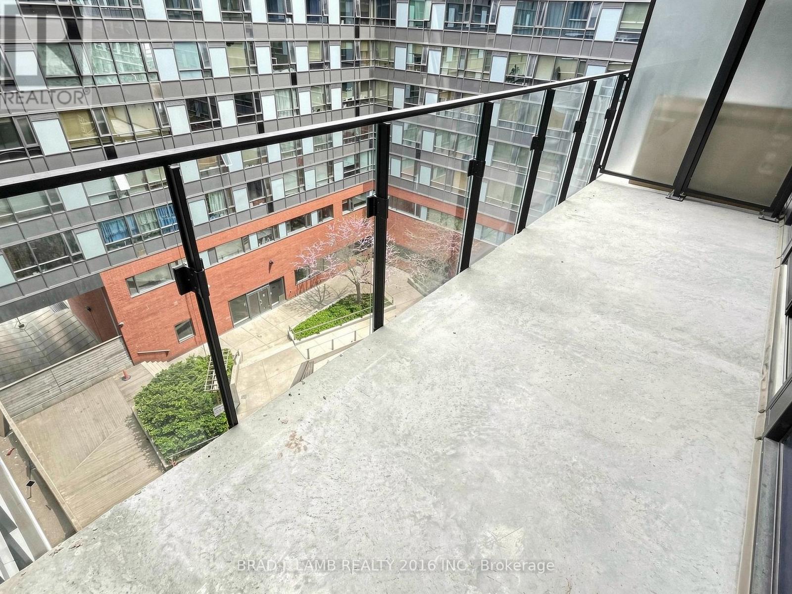 #505 284 KING STREET E - 40