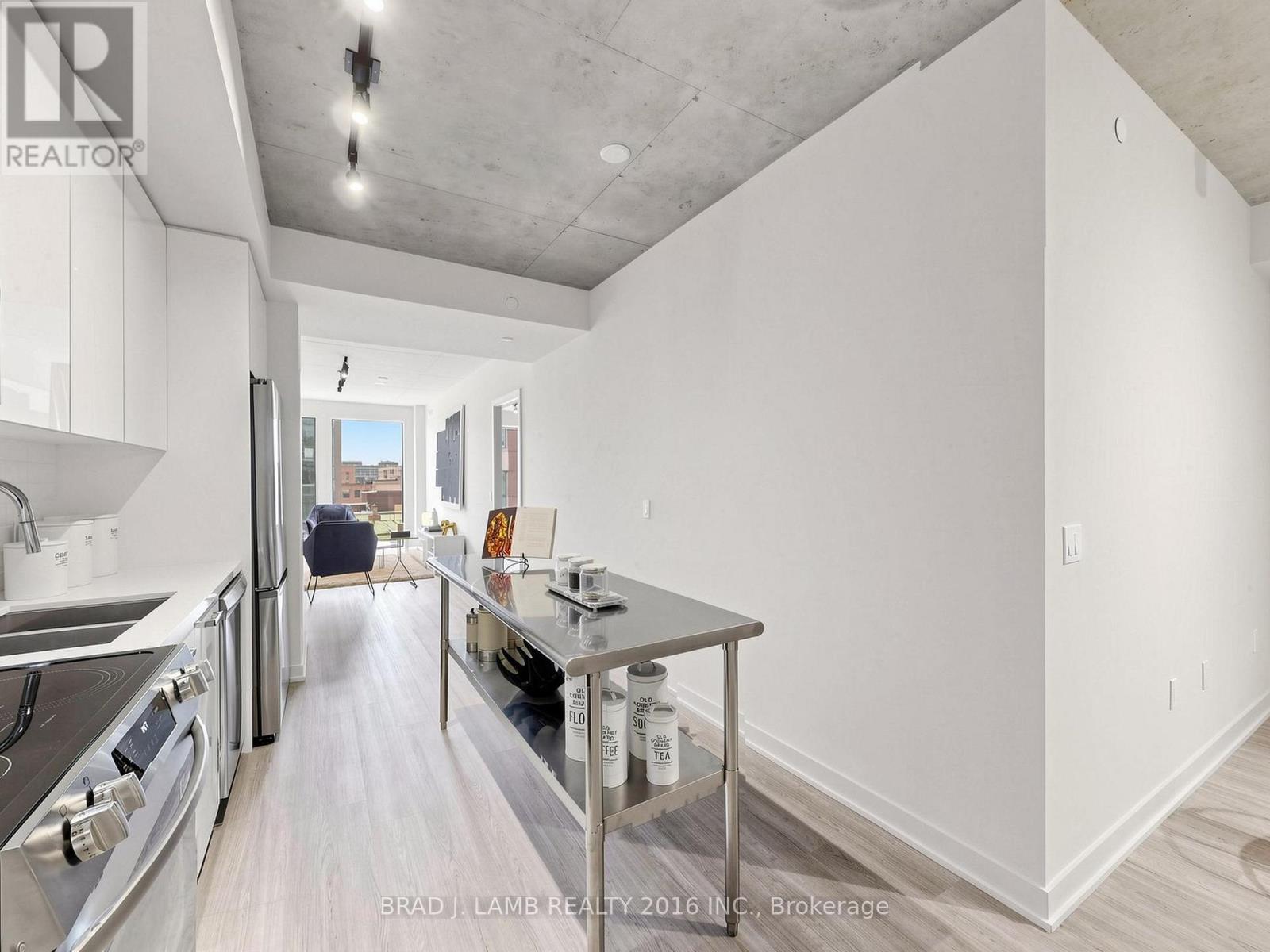 #404 284 KING STREET E - 12