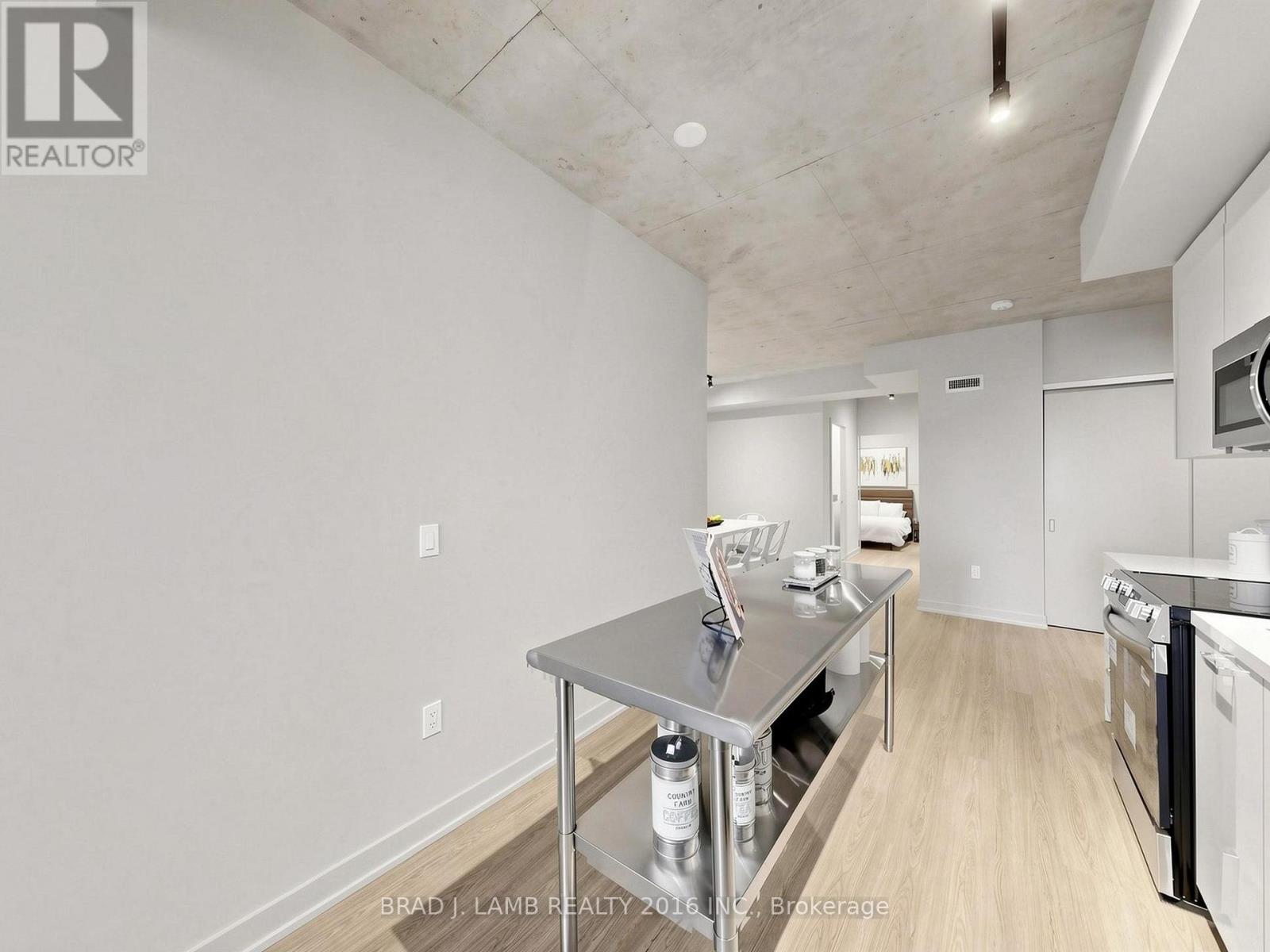 #404 284 KING STREET E - 14
