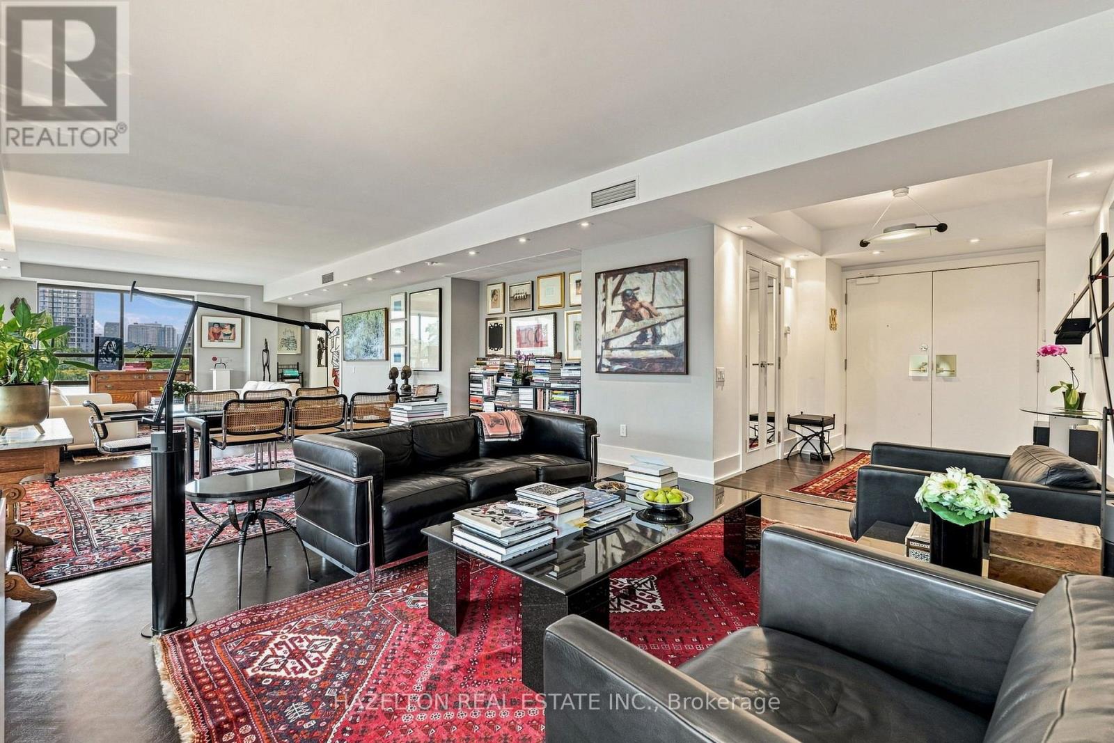 #605 4 LOWTHER AVENUE - Image 9