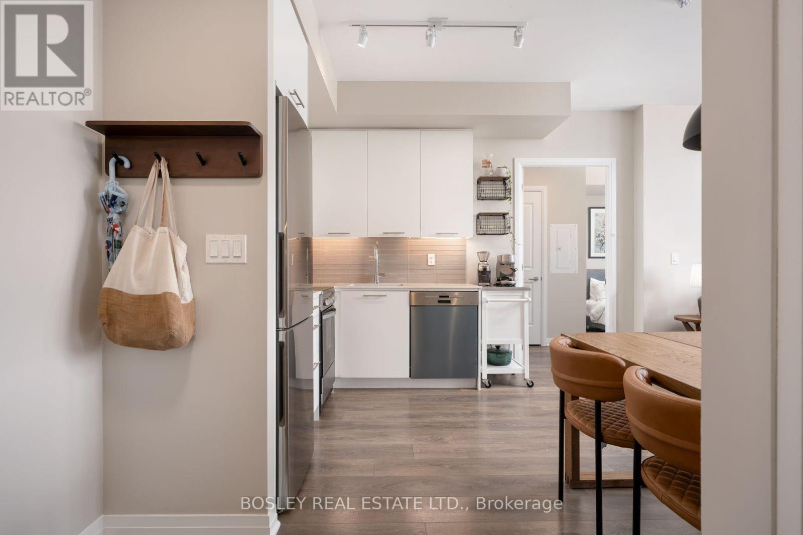 #713 2301 DANFORTH AVENUE - 3