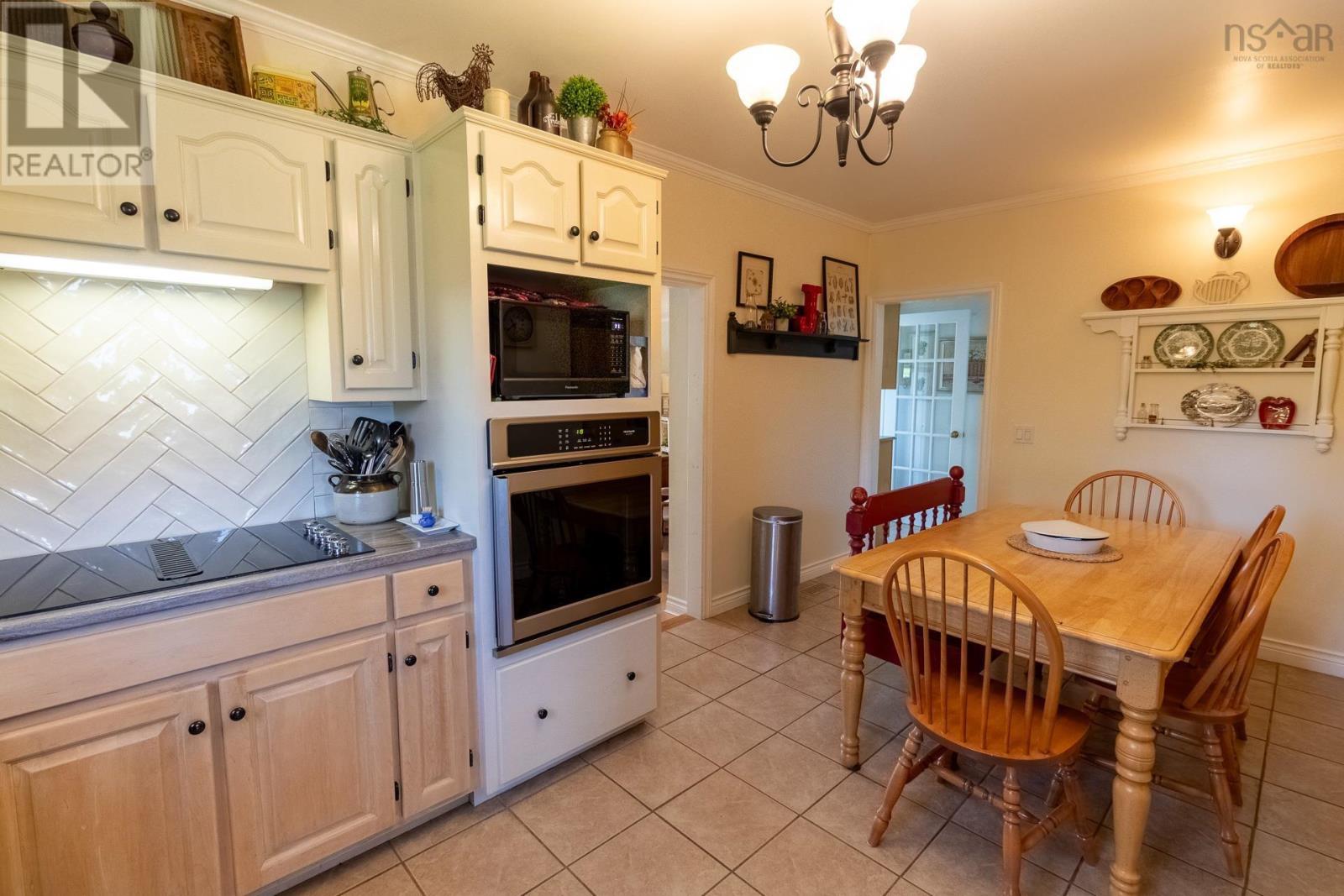 4742 Highway 1, South Berwick — photo 9