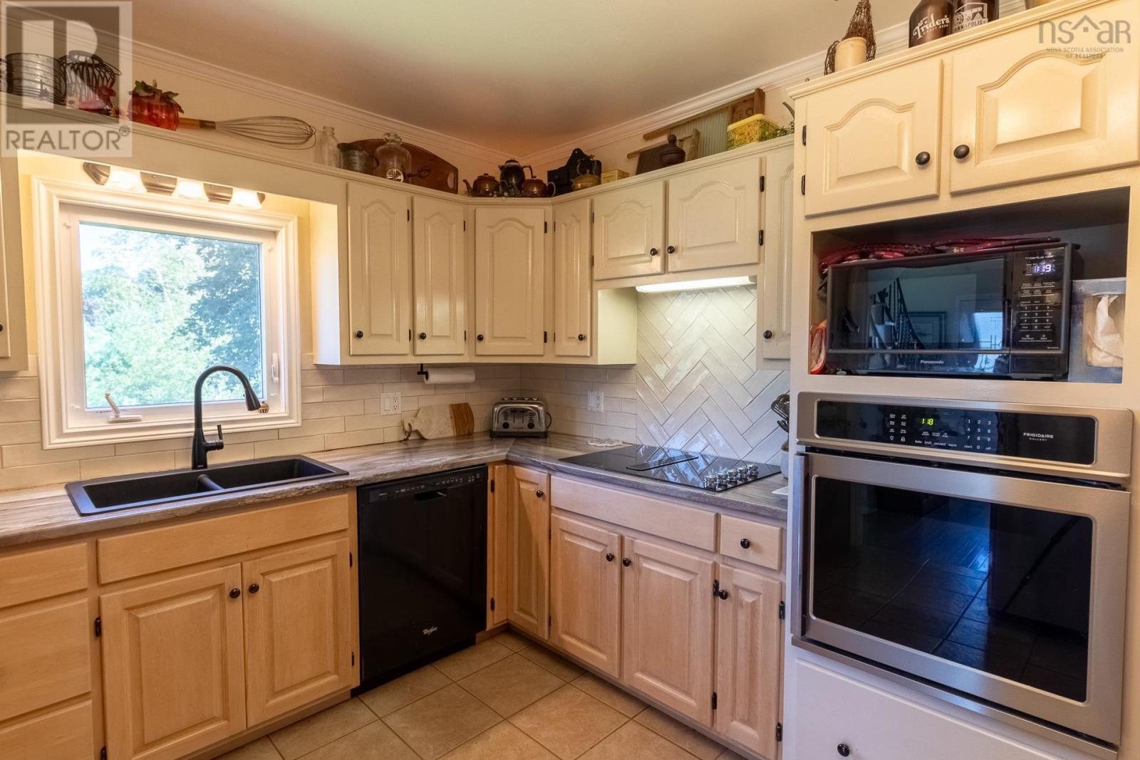 4742 Highway 1, South Berwick — photo 8