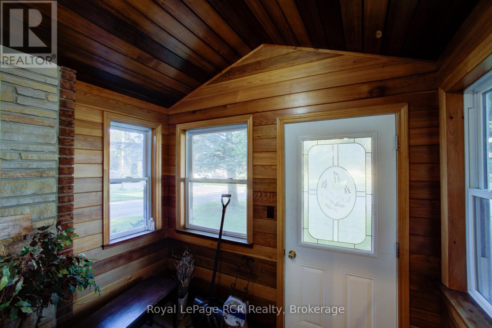 114 PRESTON STREET S, Wellington North (Arthur) — photo 4