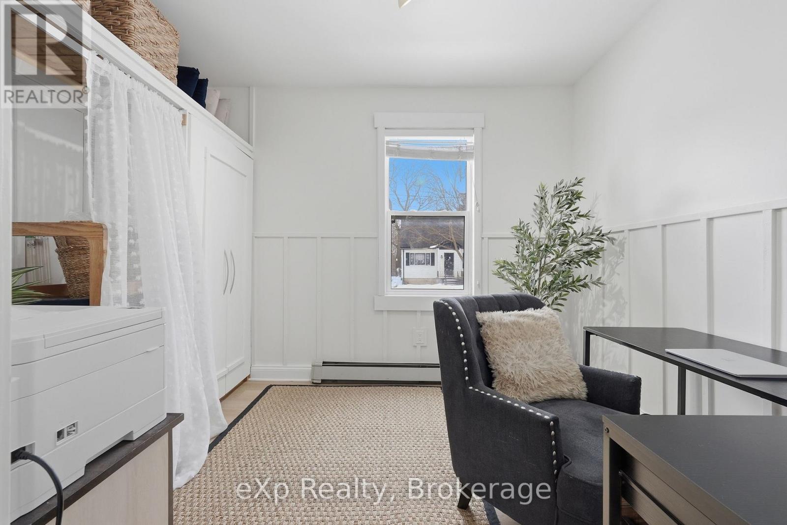 255 WATERLOO STREET - 20