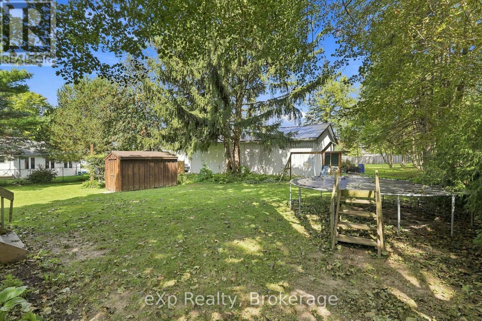 255 WATERLOO STREET - 37