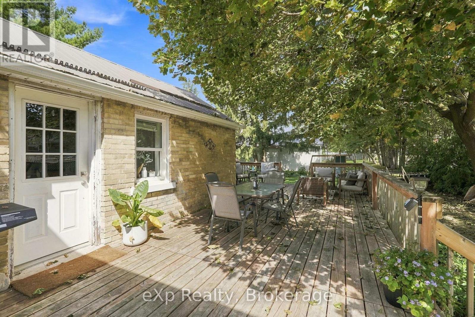 255 WATERLOO STREET - Image 41