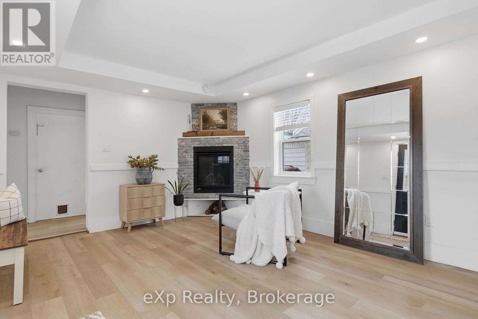 255 WATERLOO STREET, Wellington North (Mount Forest) — photo 7