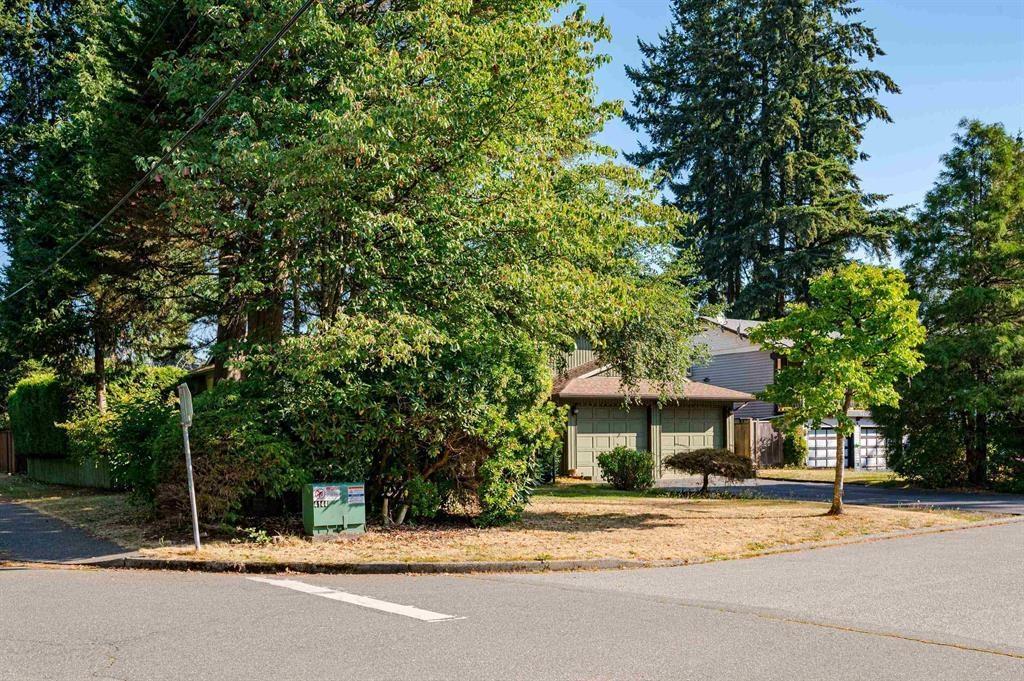 14603 101A AVENUE, Surrey — photo 2