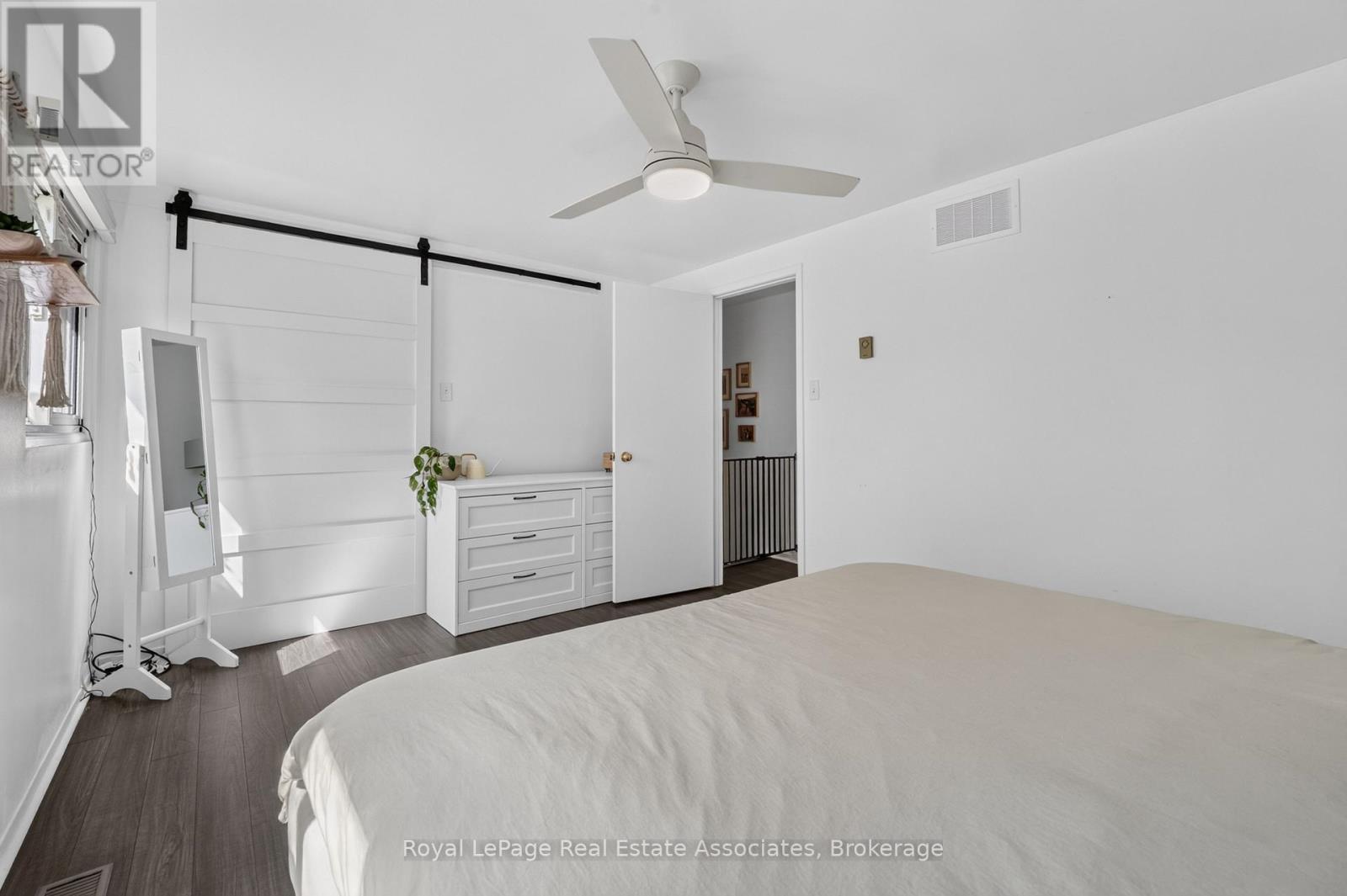 #8 59 MAPLE AVENUE - Image 28
