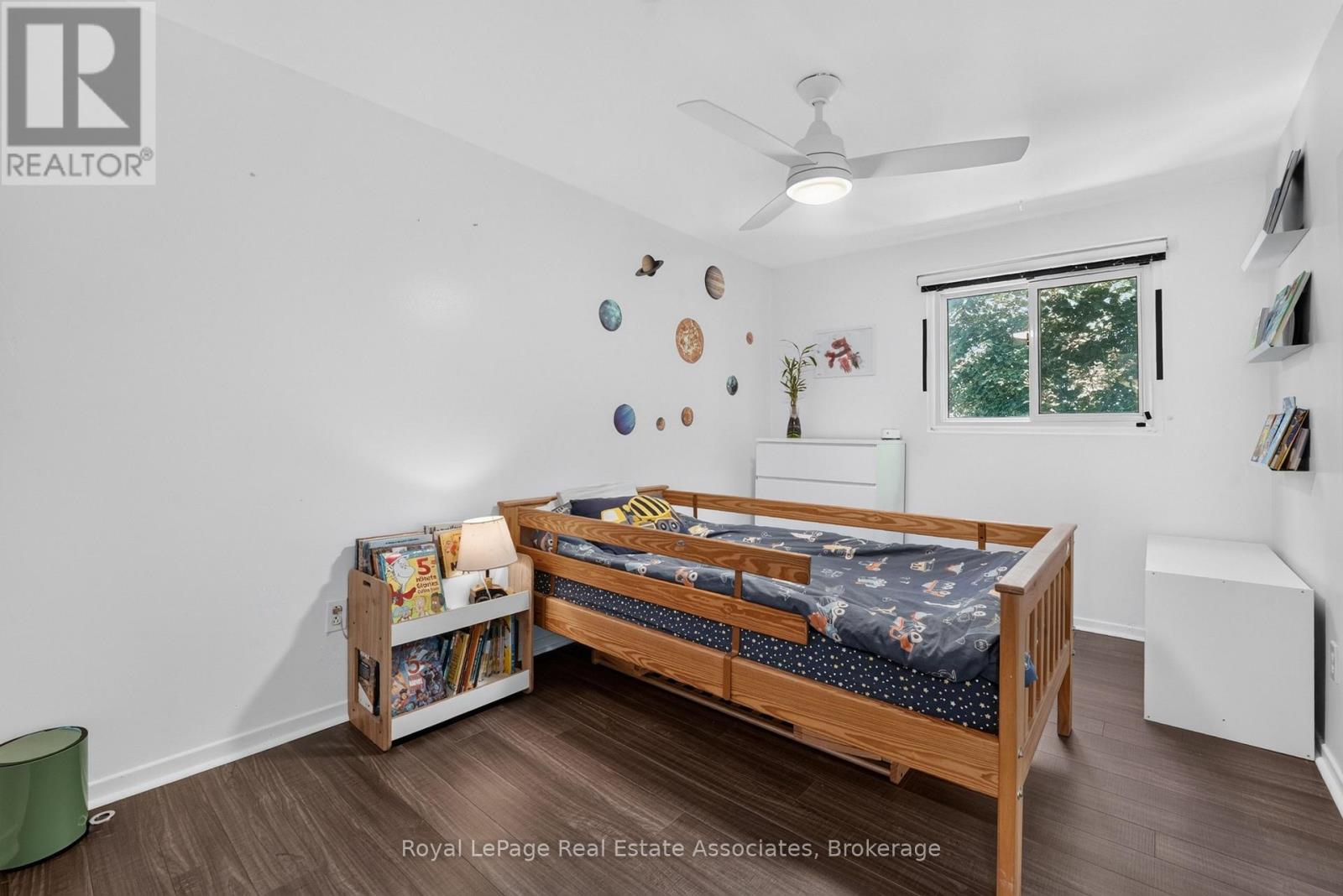 #8 59 MAPLE AVENUE - Image 32