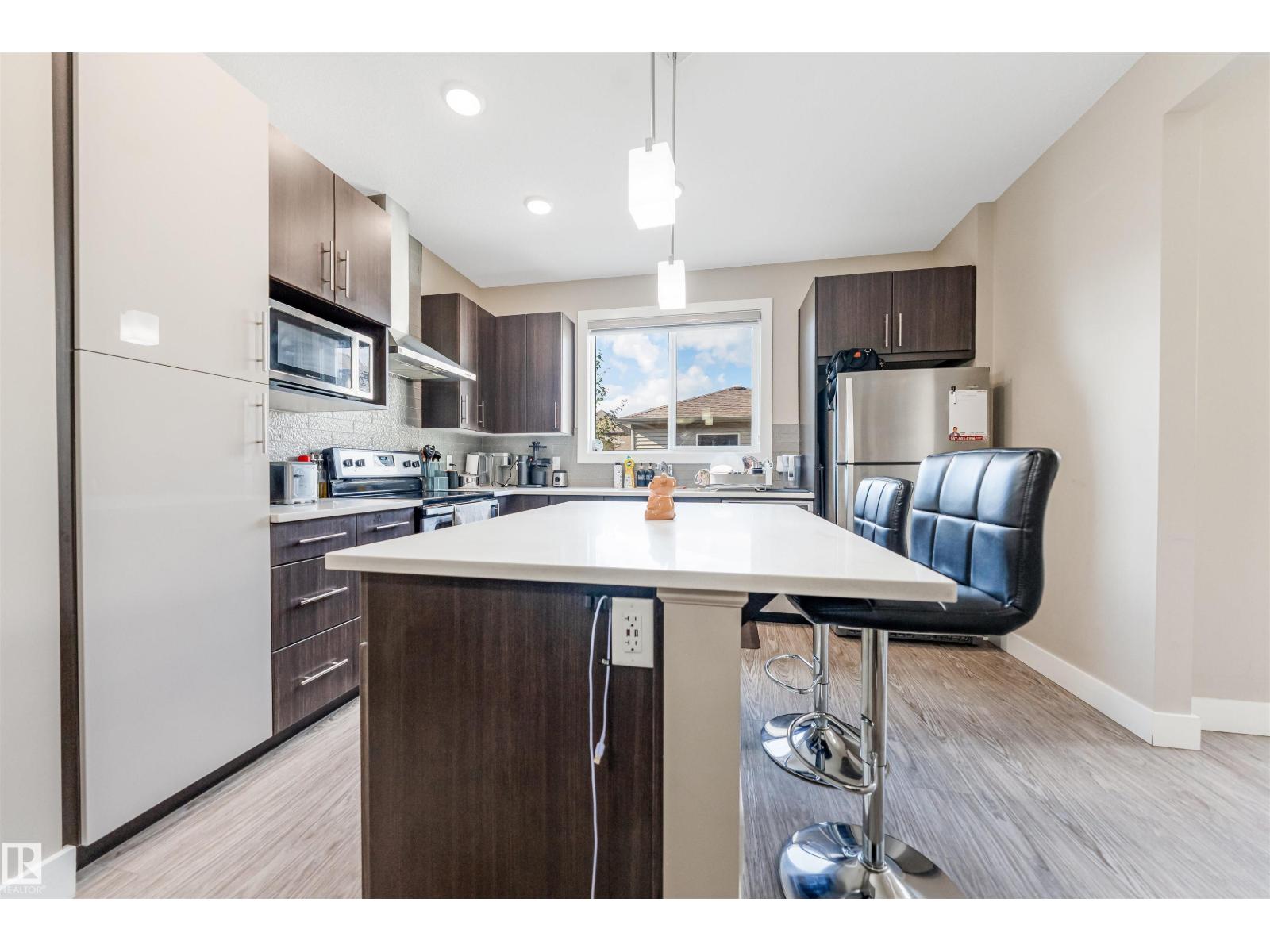 818 35A AVE NW - 17