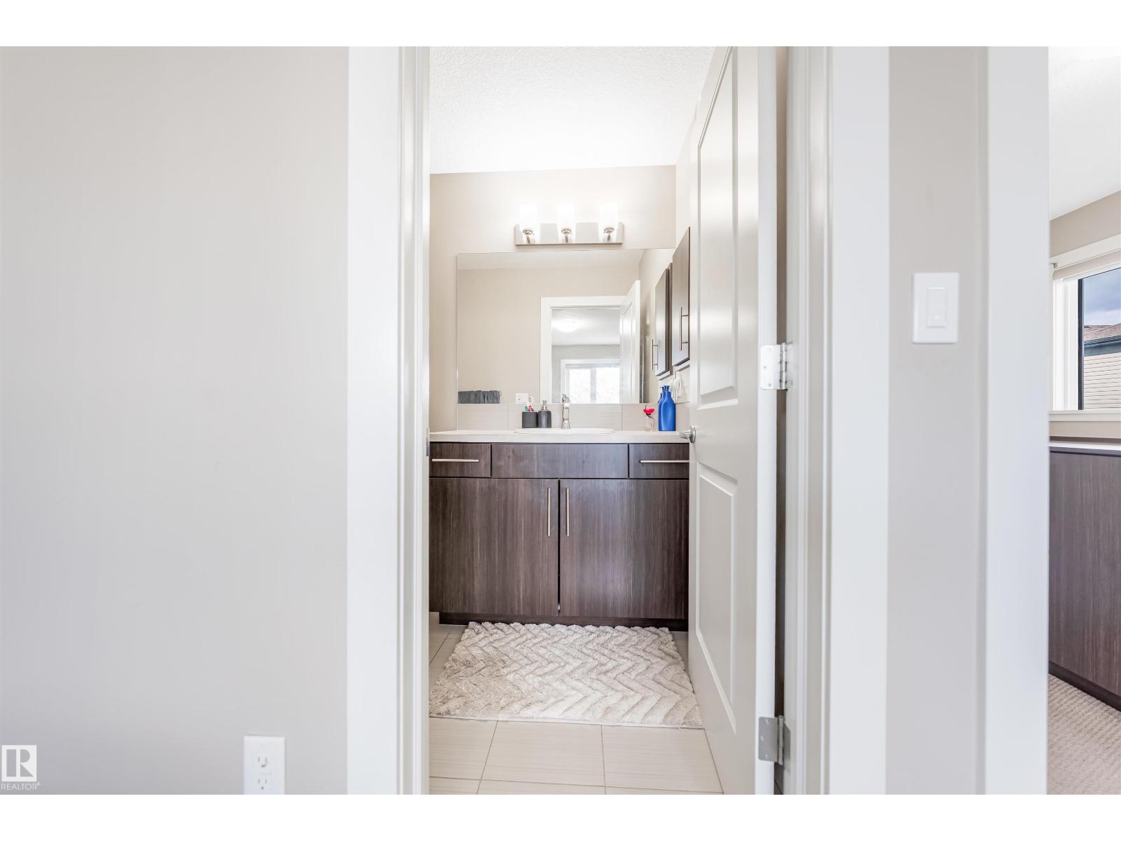 818 35A AVE NW - 28