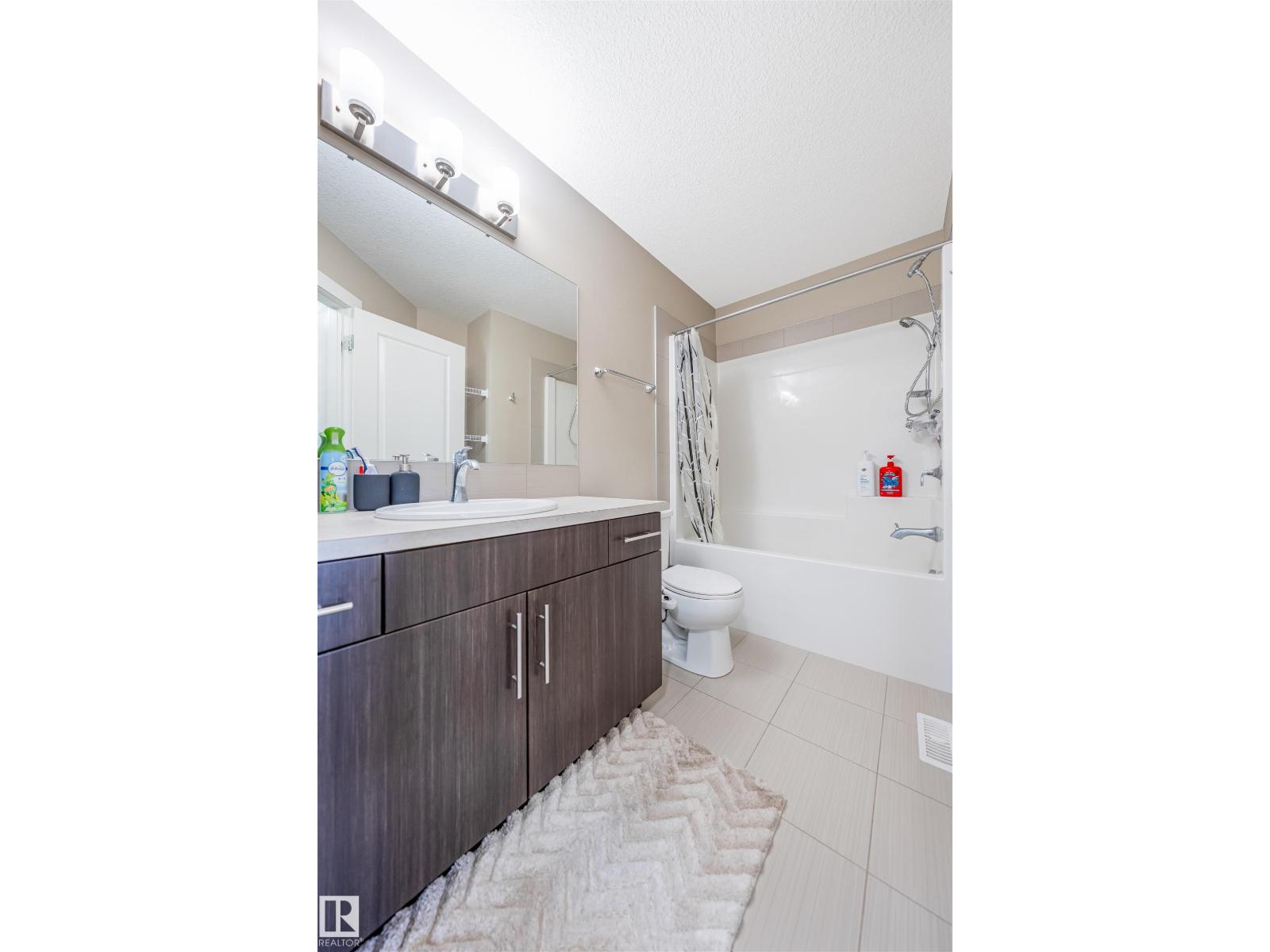 818 35A AVE NW - 36