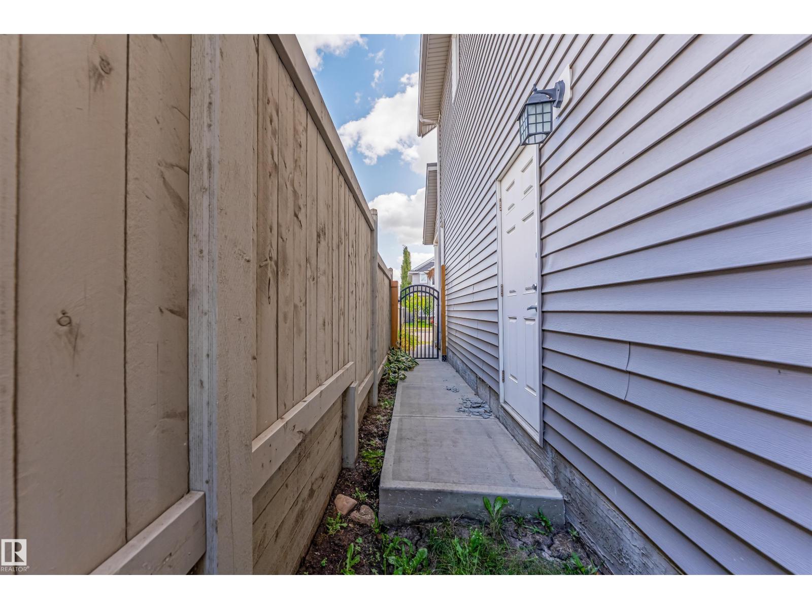 818 35A AVE NW - 40