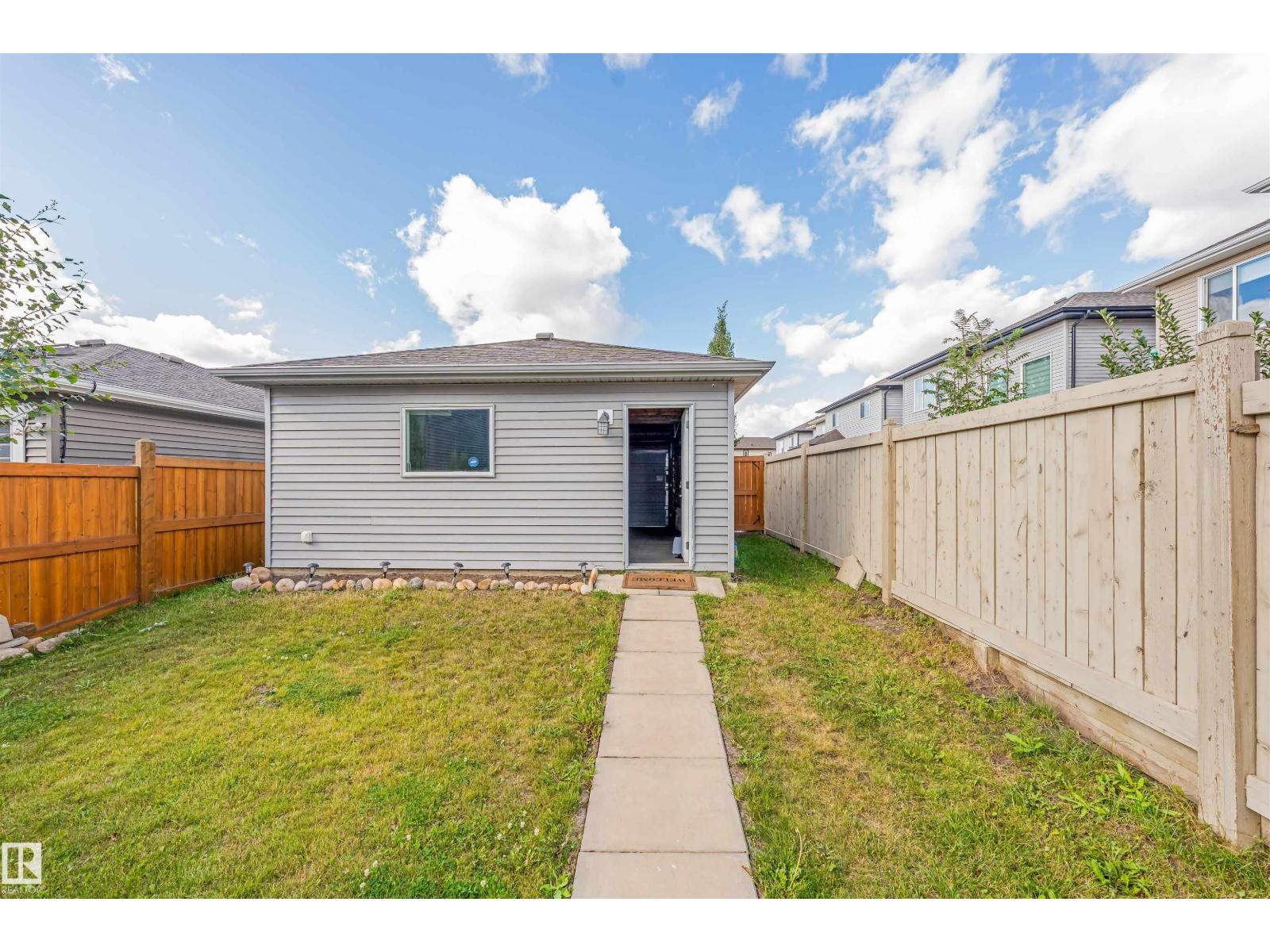 818 35A AVE NW - 42