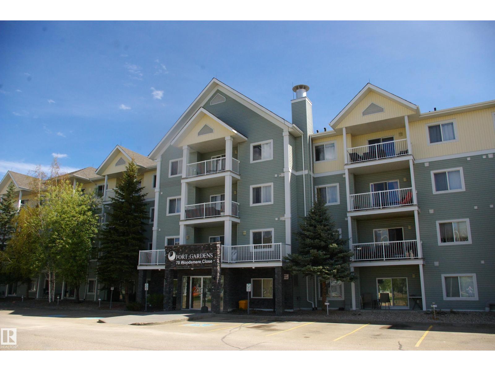 #305 70 WOODSMERE - 2