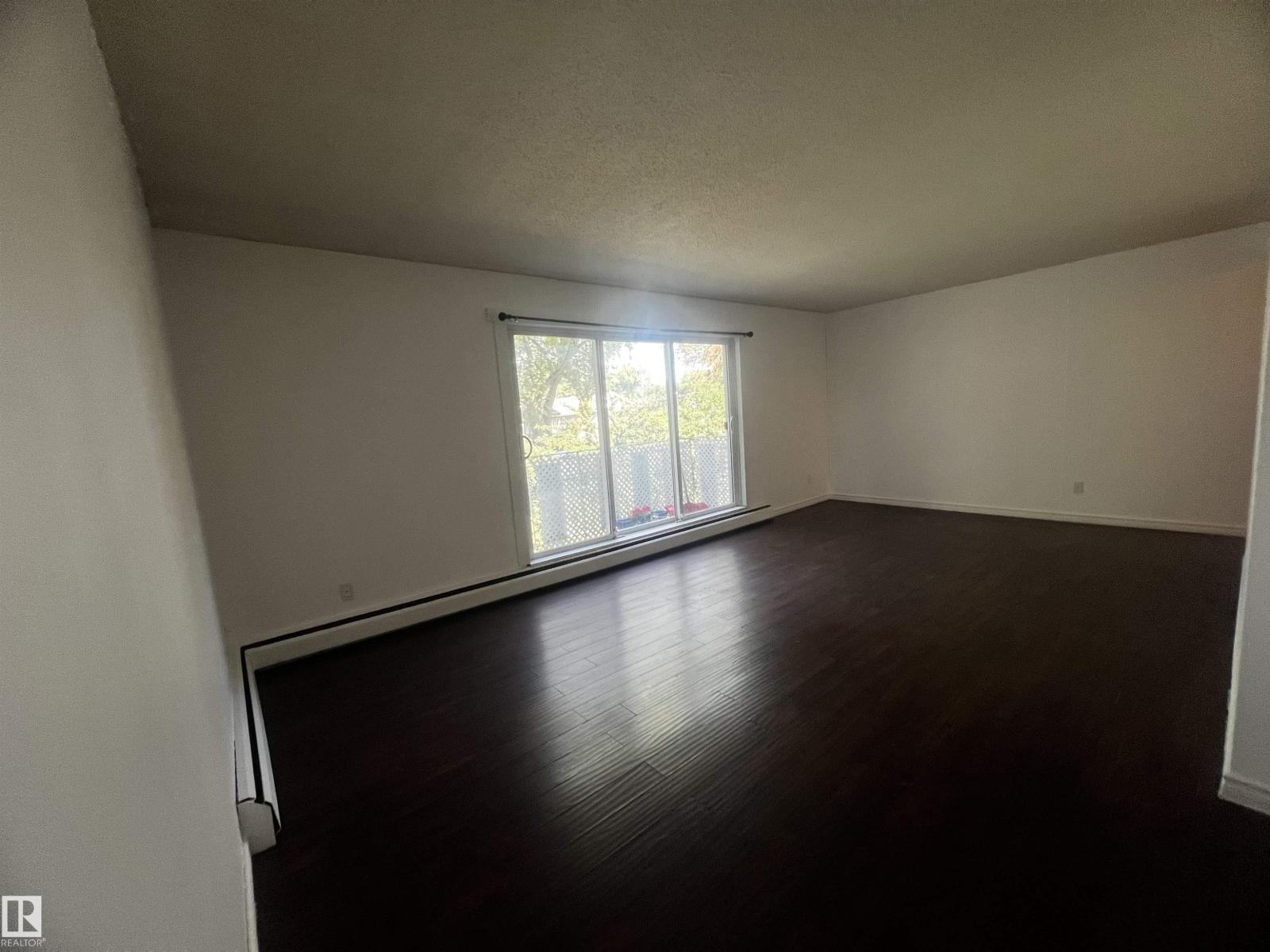 12719 118 ST NW - 7