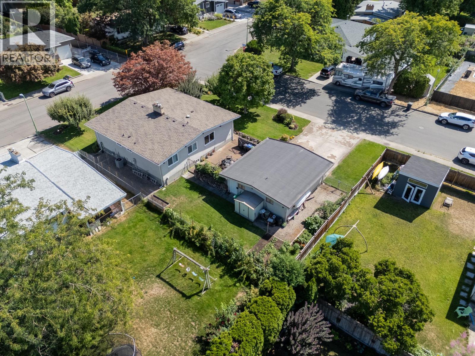 1306 Lombardy Square - Image 41