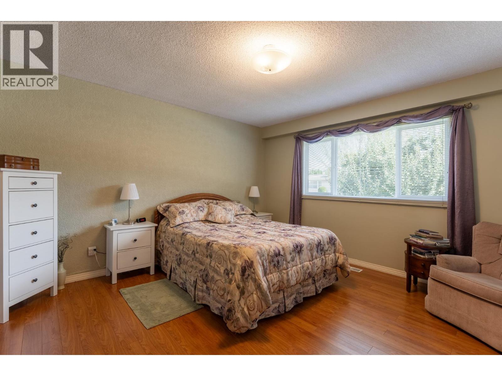 1306 Lombardy Square - Image 12