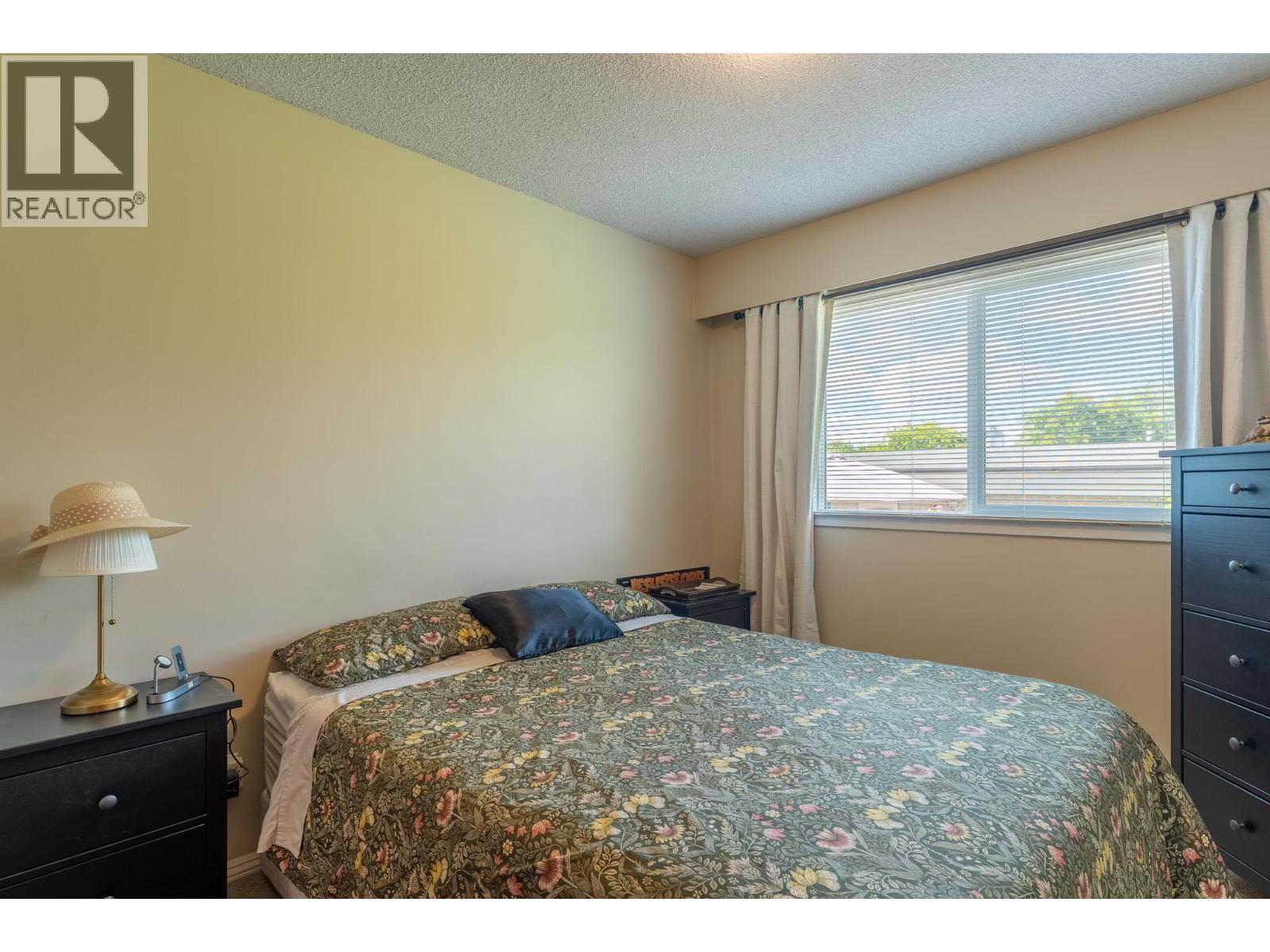 1306 Lombardy Square - Image 9