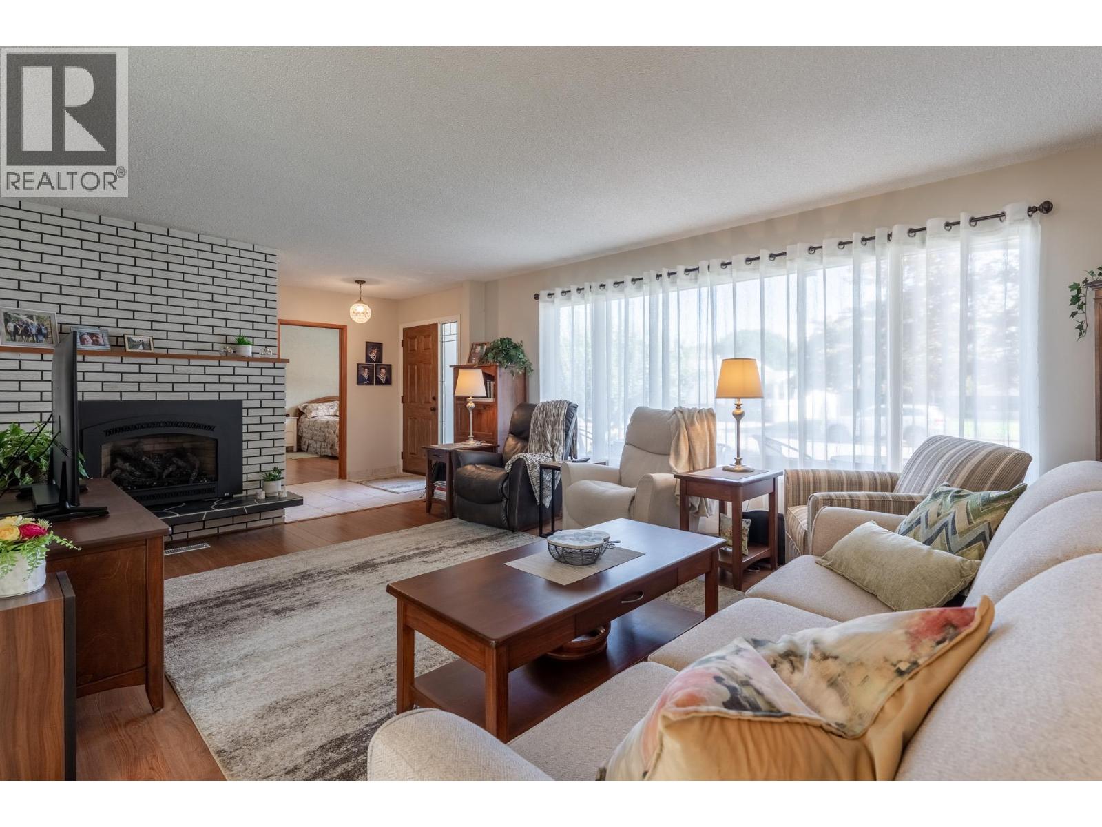 1306 Lombardy Square - Image 4