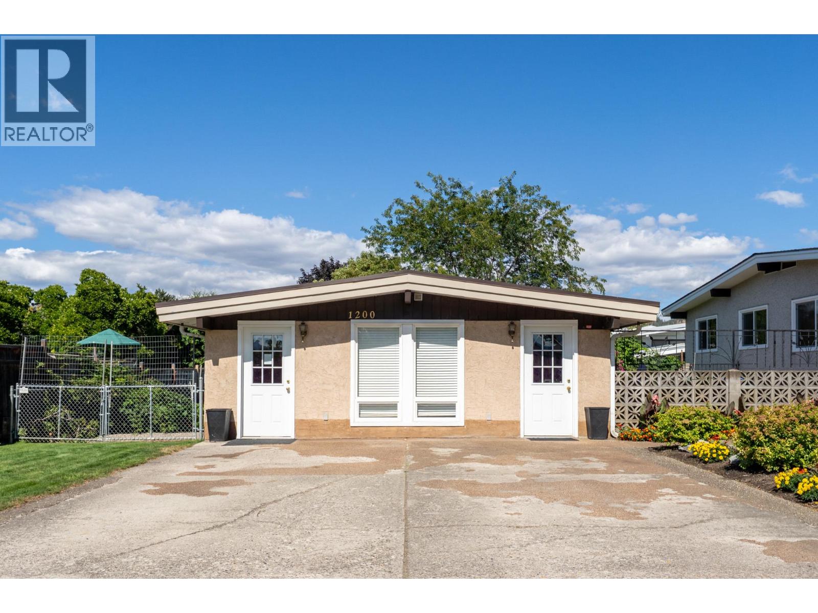 1306 Lombardy Square - 34