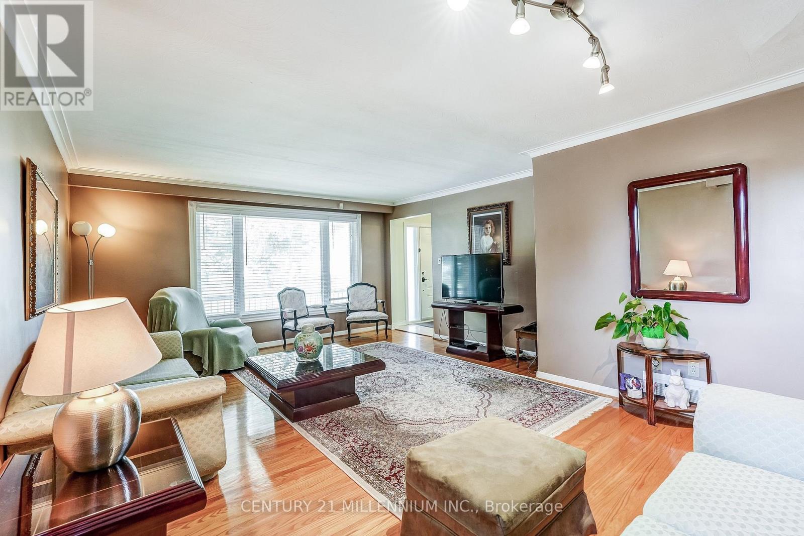 239 DRIFTWOOD AVENUE - Image 10