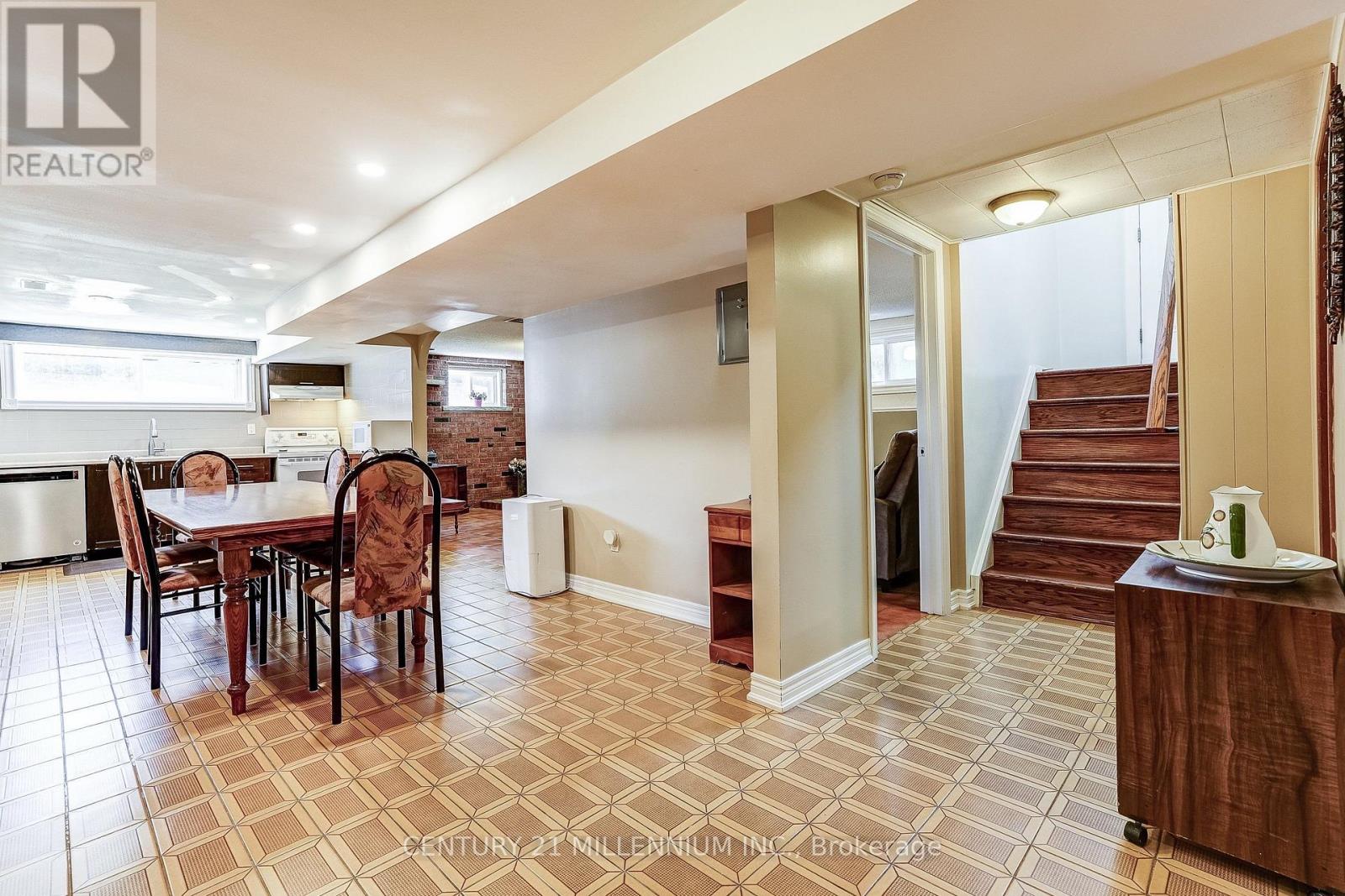 239 DRIFTWOOD AVENUE - Image 40