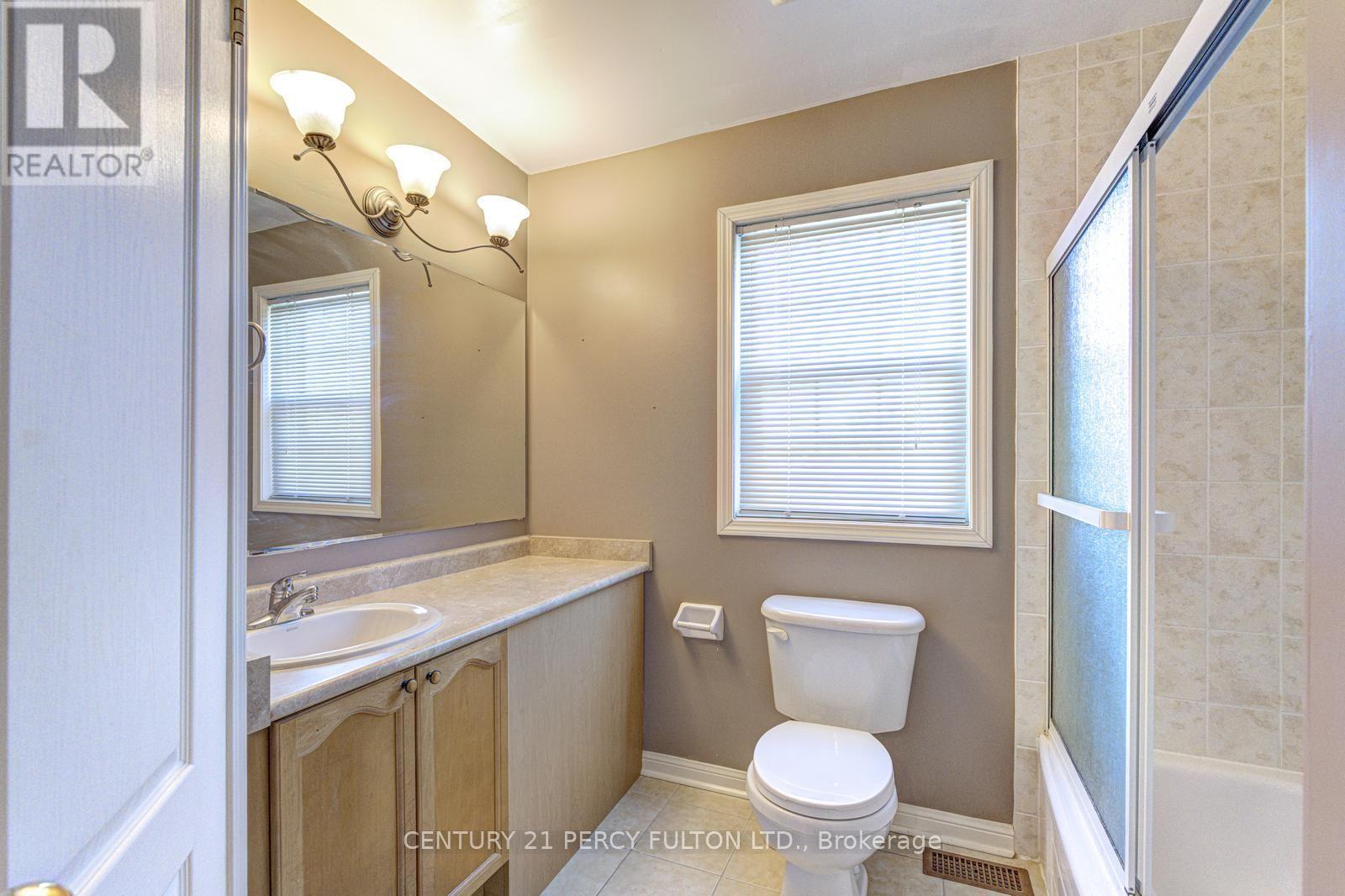 20 ORANGEGROVE DRIVE - 32