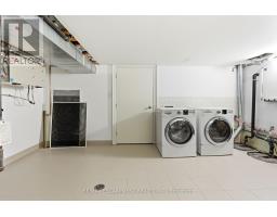 1366 Wilson Avenue, Mississauga, ON L5G3K2 Photo 41