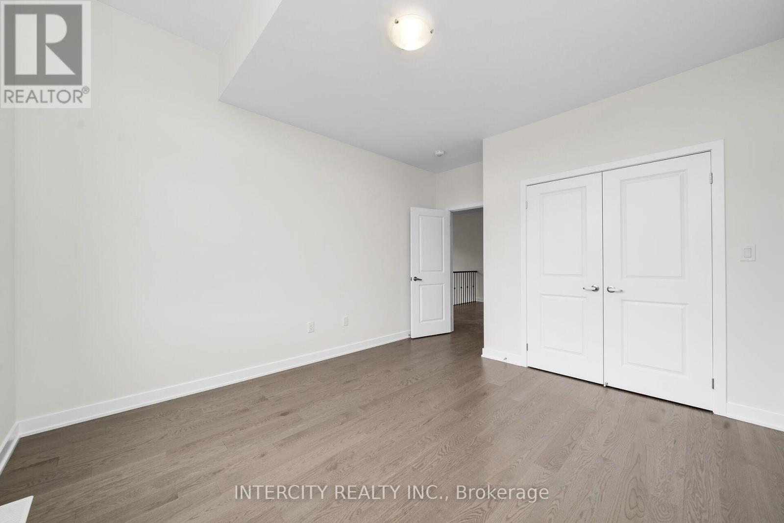 #LOT 99 52 SPEERS AVENUE - Image 27