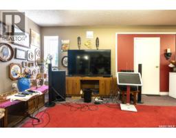 711 Railway Avenue E, Rosthern, SK S0K3R0 Photo 17