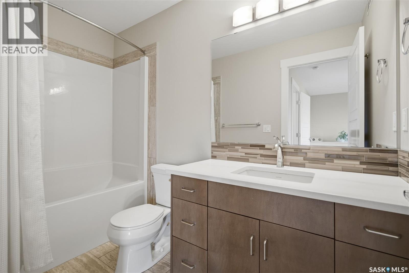 306 Bentley LANE - 18