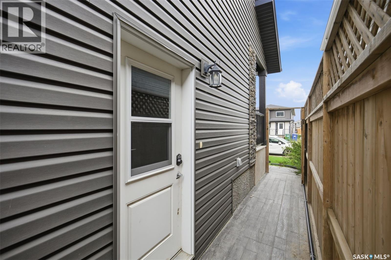 306 Bentley LANE - 38