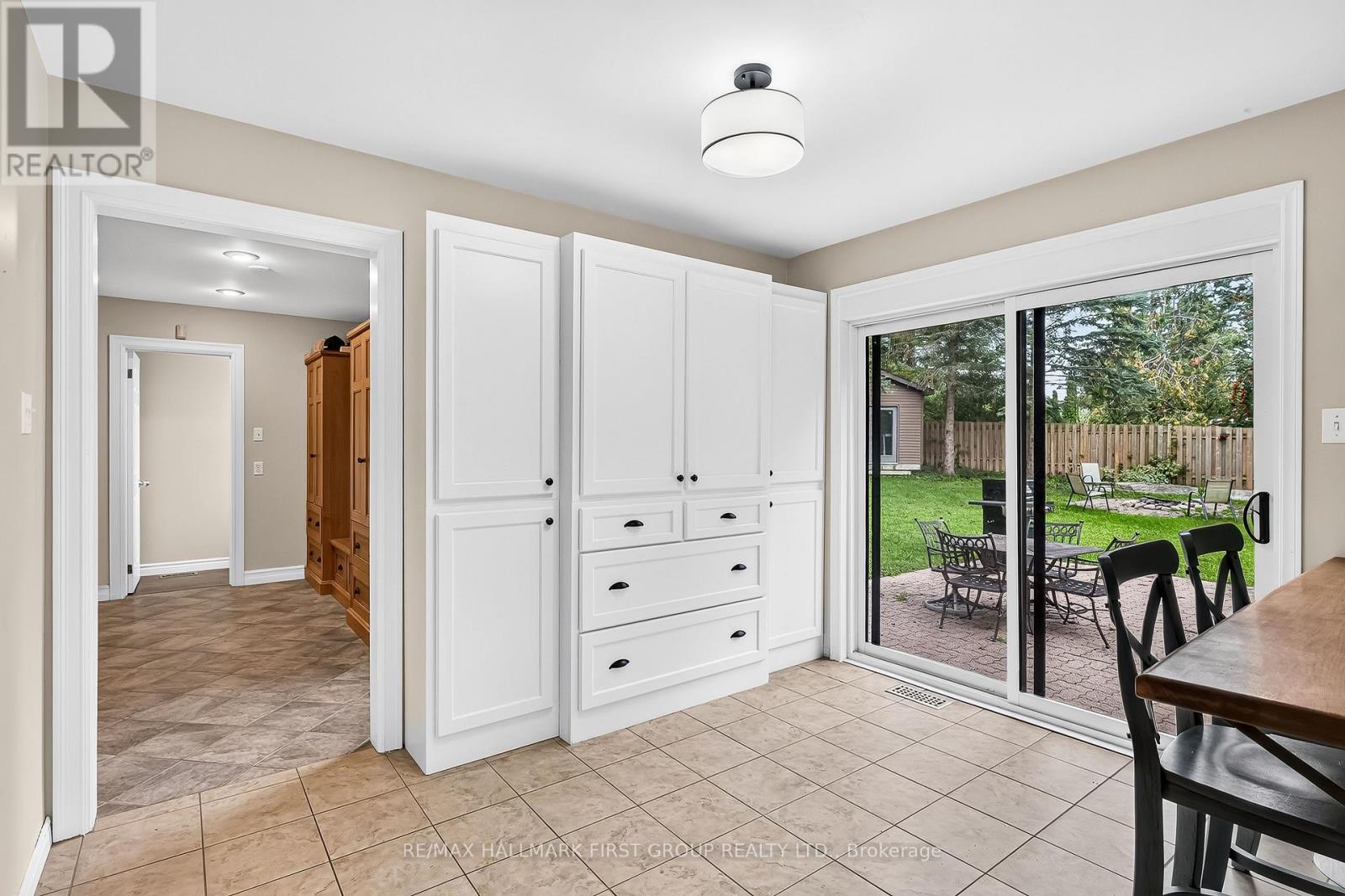 1887 CAMPBELL AVENUE - Image 22