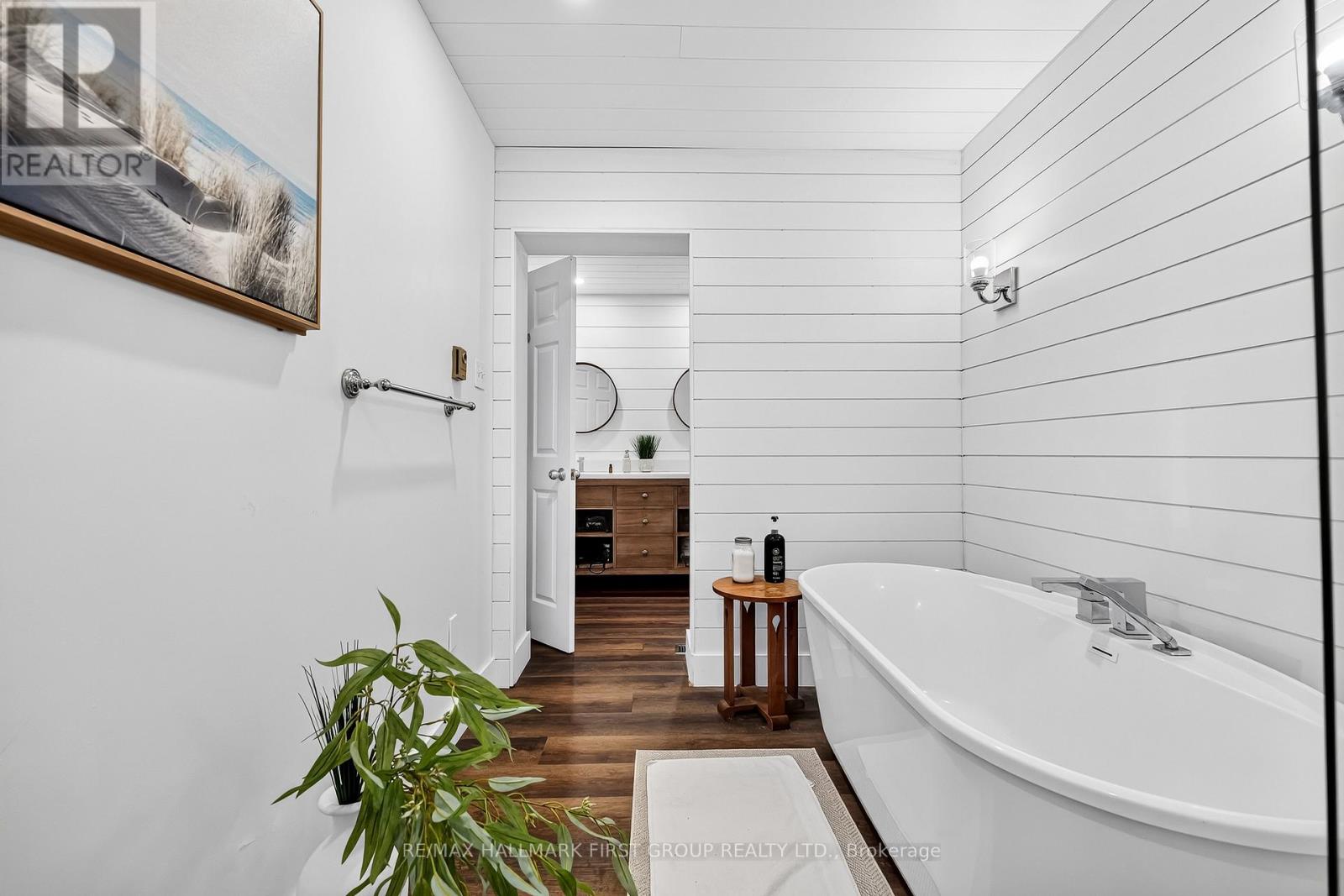 1887 CAMPBELL AVENUE - Image 33