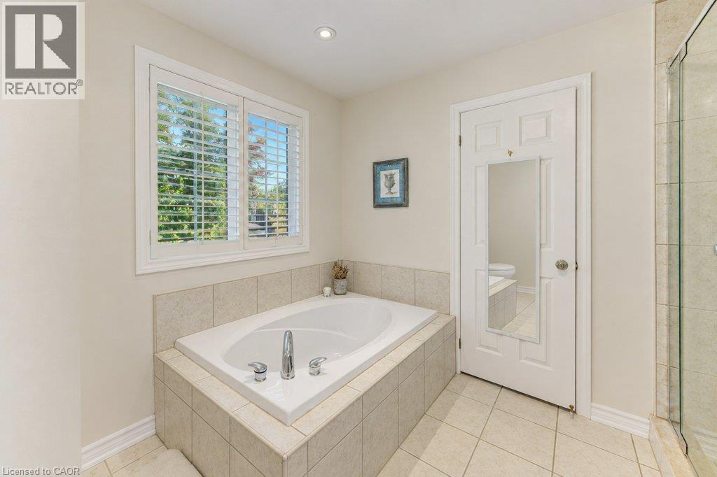 #7 455 CLARIDGE Road - Image 22