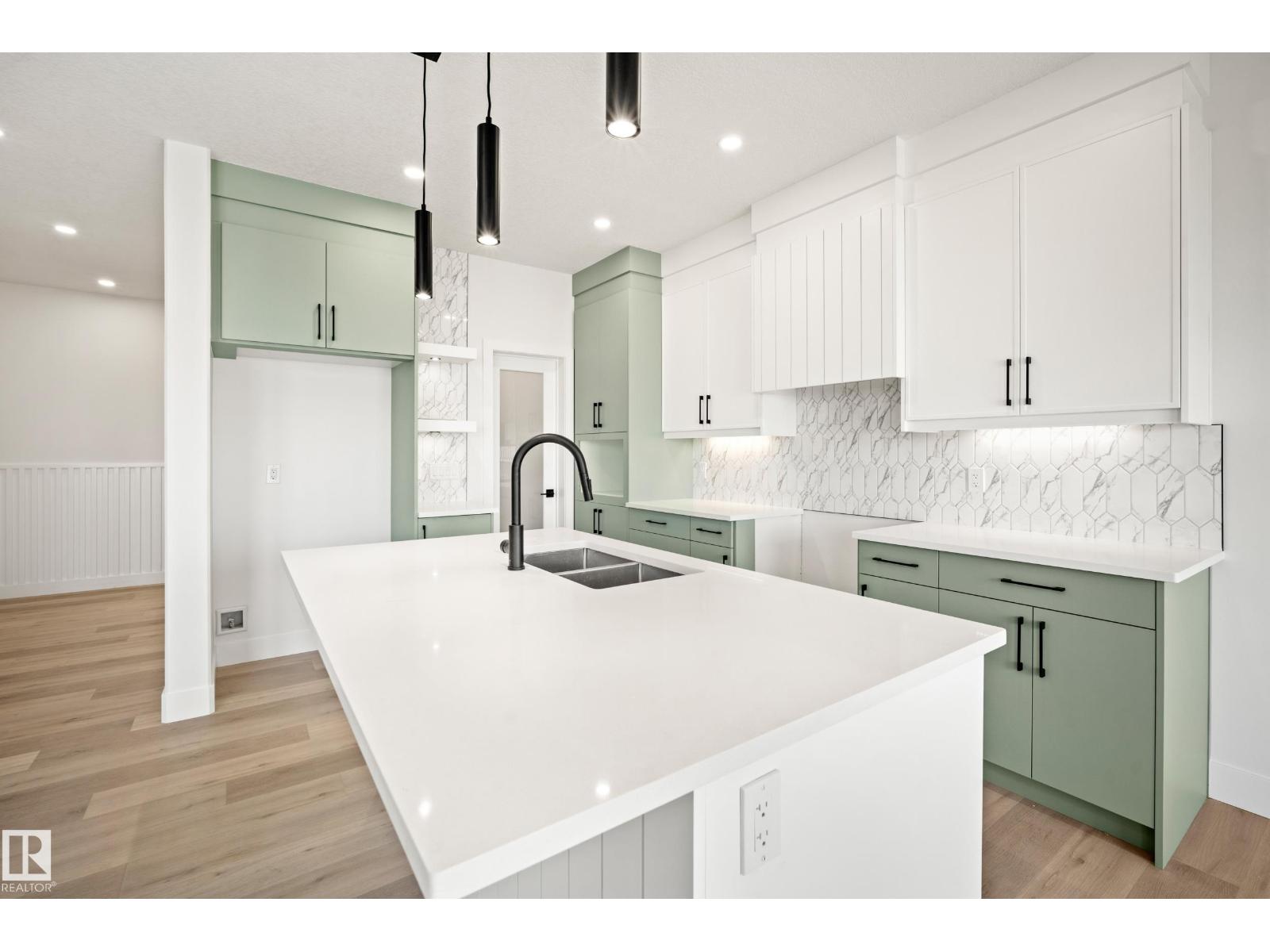 370 Liden Lo, Woodbend — photo 6 of 30