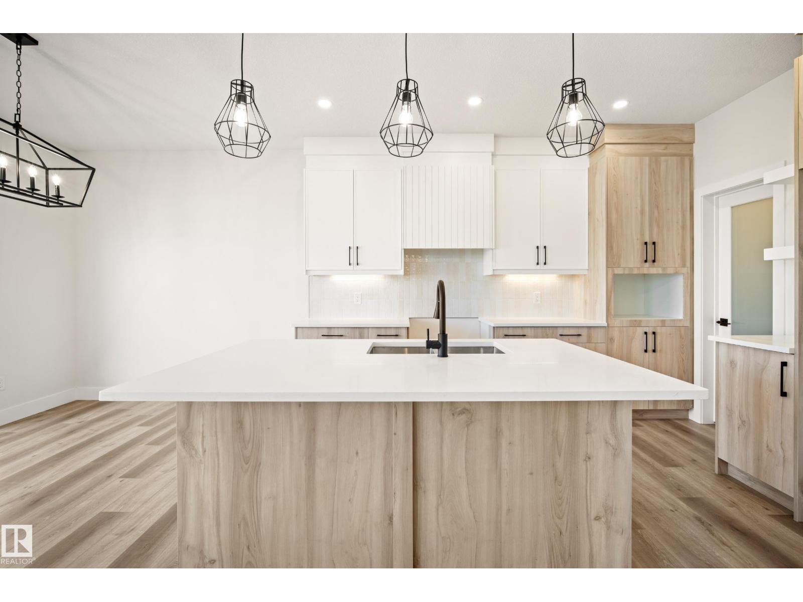 370 Liden Lo, Woodbend — photo 9 of 30