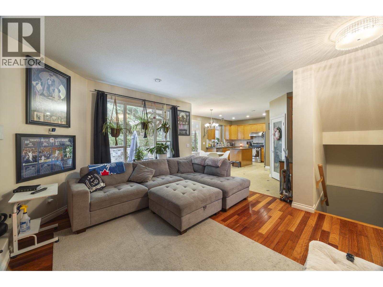 115 EAGLE PASS, Port Moody