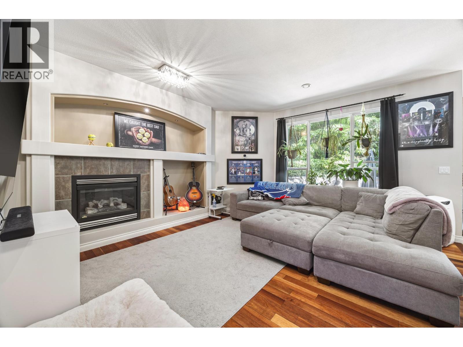 115 EAGLE PASS, Port Moody