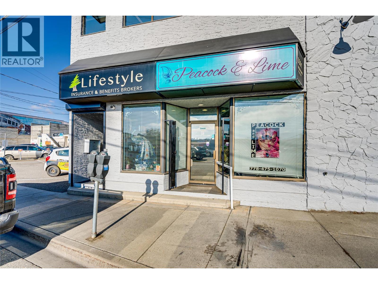3301 Coldstream Avenue, Vernon — photo 4