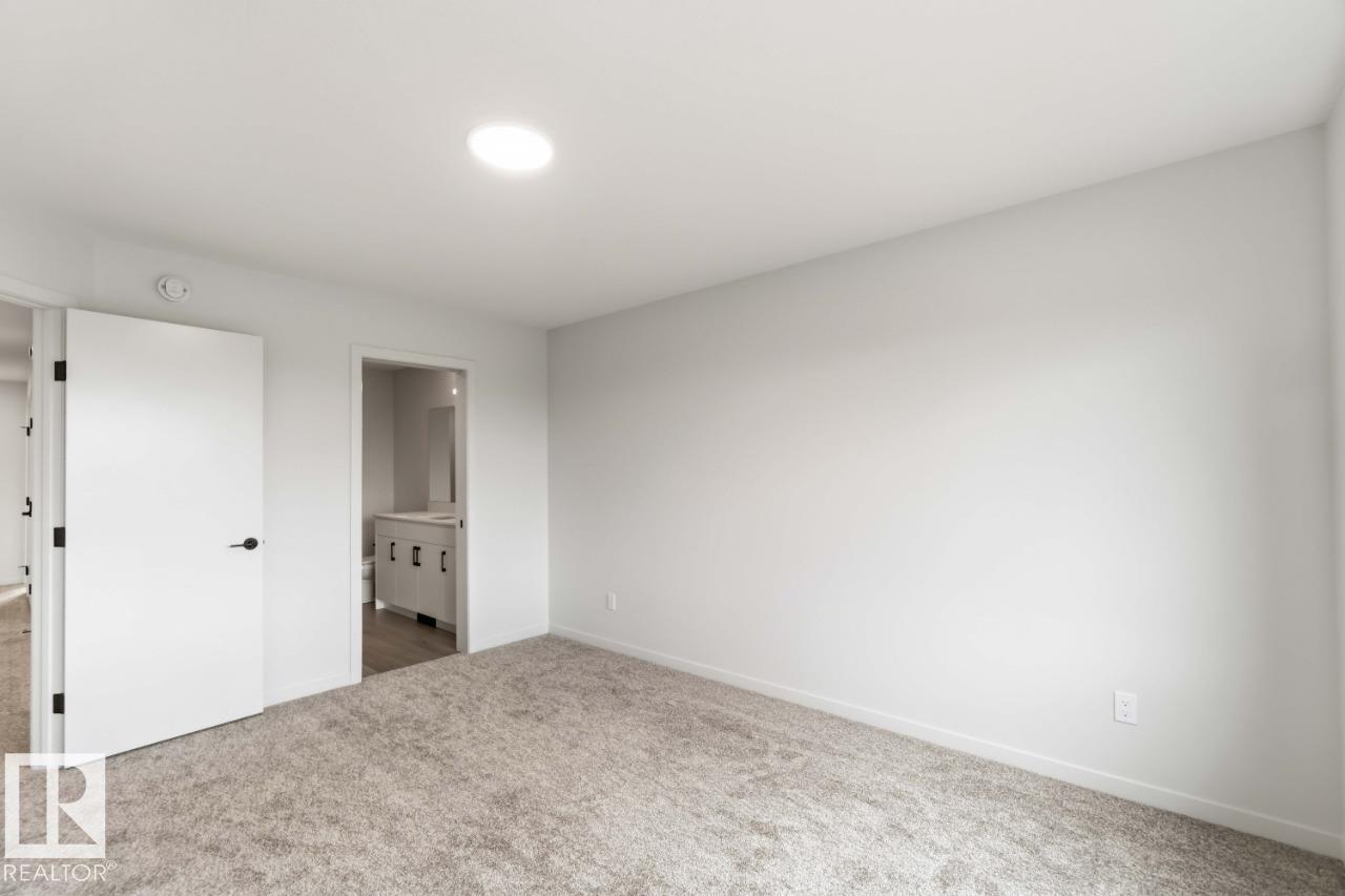 5517 69 ST - Image 12