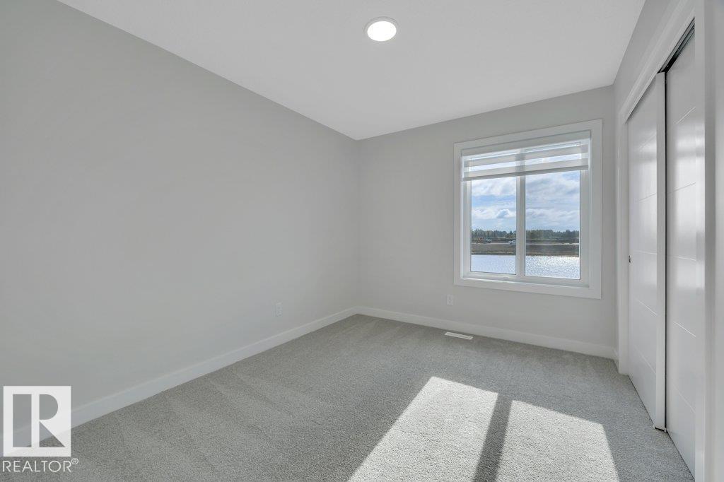 18643 19 AV NW - 32