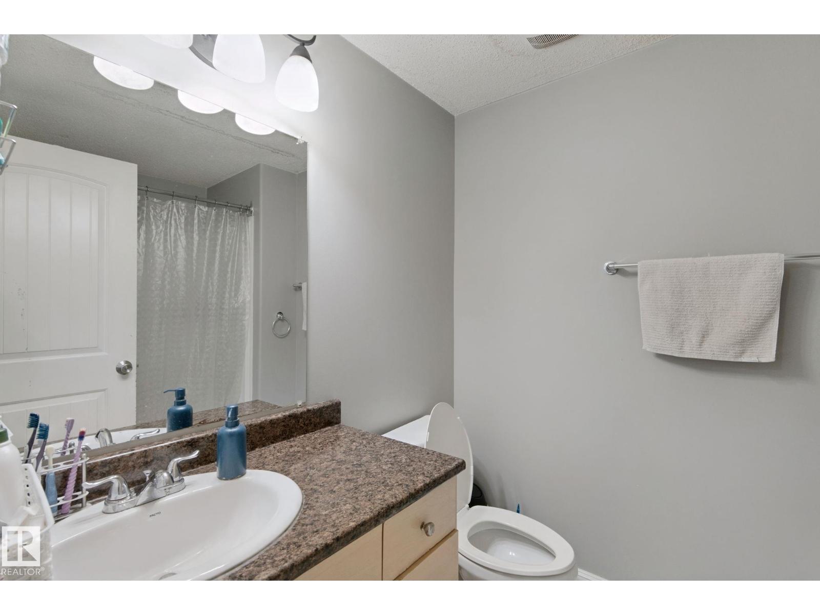 16807 78 ST NW - 35